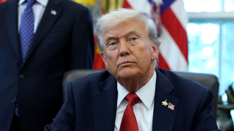 Trump instructs Pentagon to ensure troops are paid despite government shutdown